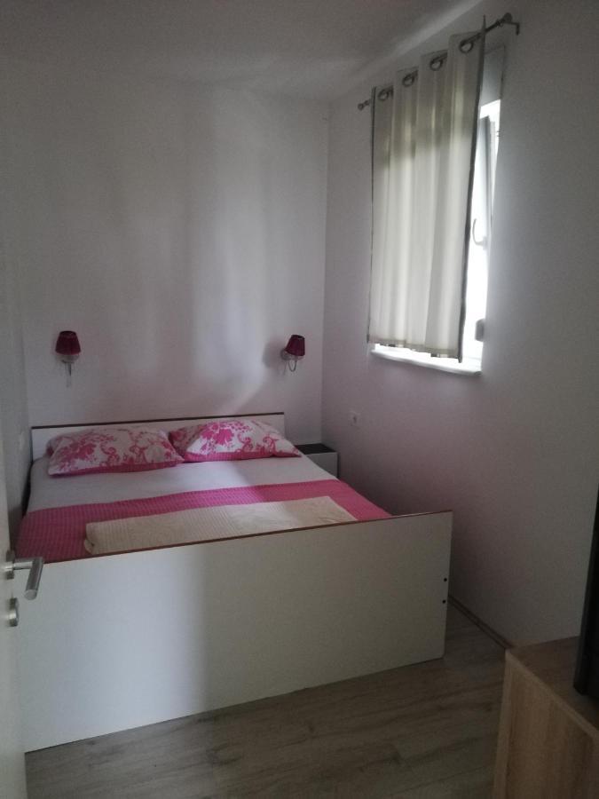 Apartmani Andrea Promajna Ngoại thất bức ảnh