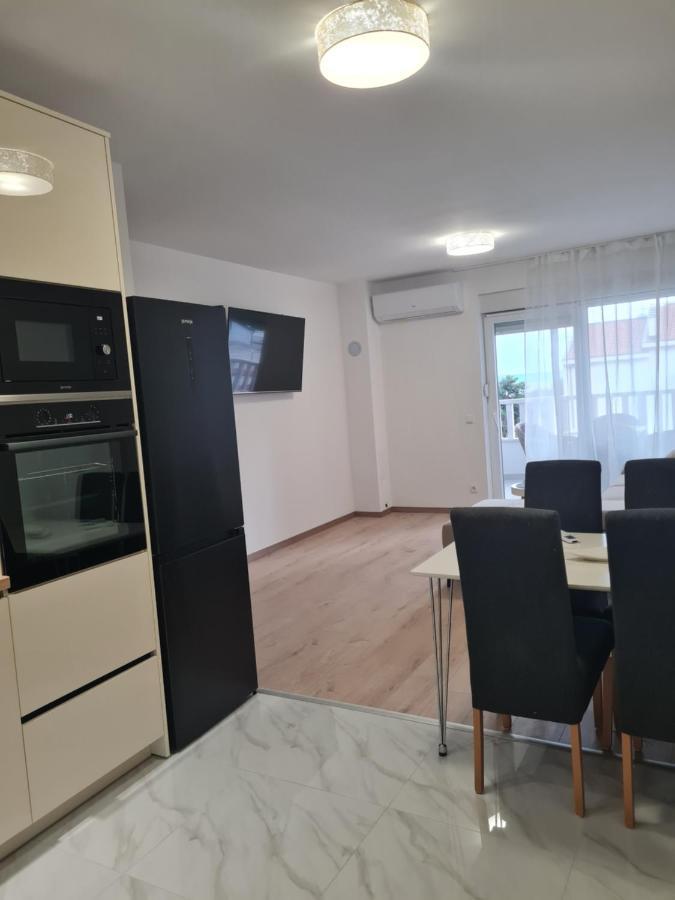 Apartmani Andrea Promajna Ngoại thất bức ảnh